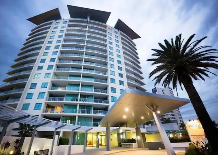 Mantra High Floor Beach Front Apartment
