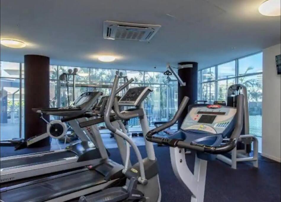 Mantra High Floor Beach Front Apartment *